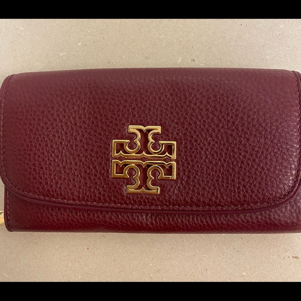 Tory Burch Womens Duo Envelope Logo Wallet Red Agate